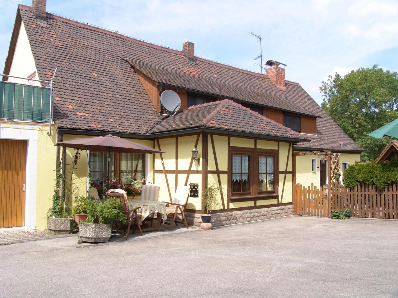 Gaestehaus "Gisela" Im Fuerstlichen Fischhaus Schillingsfürst Zewnętrze zdjęcie